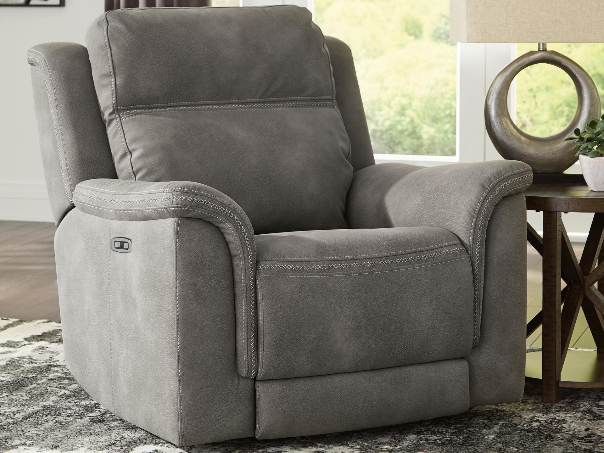 Next-gen Durapella Power Recliner